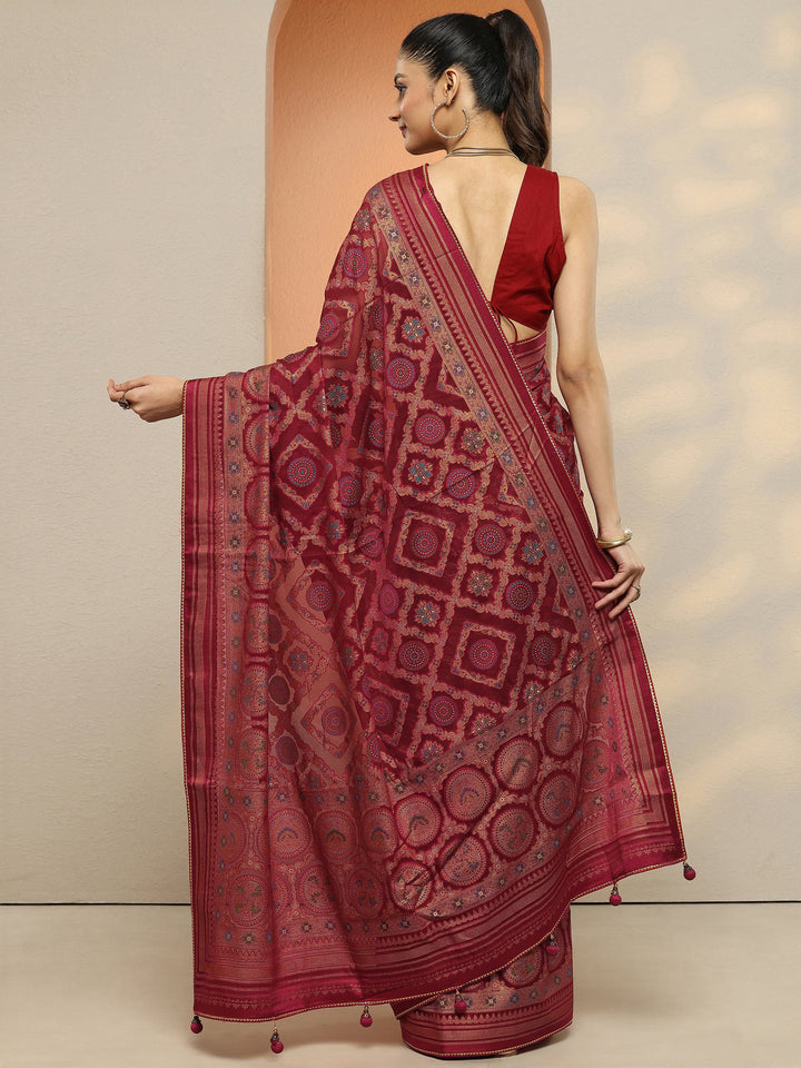 Magenta Printed Georgette Saree With Unstitched Blouse Piece