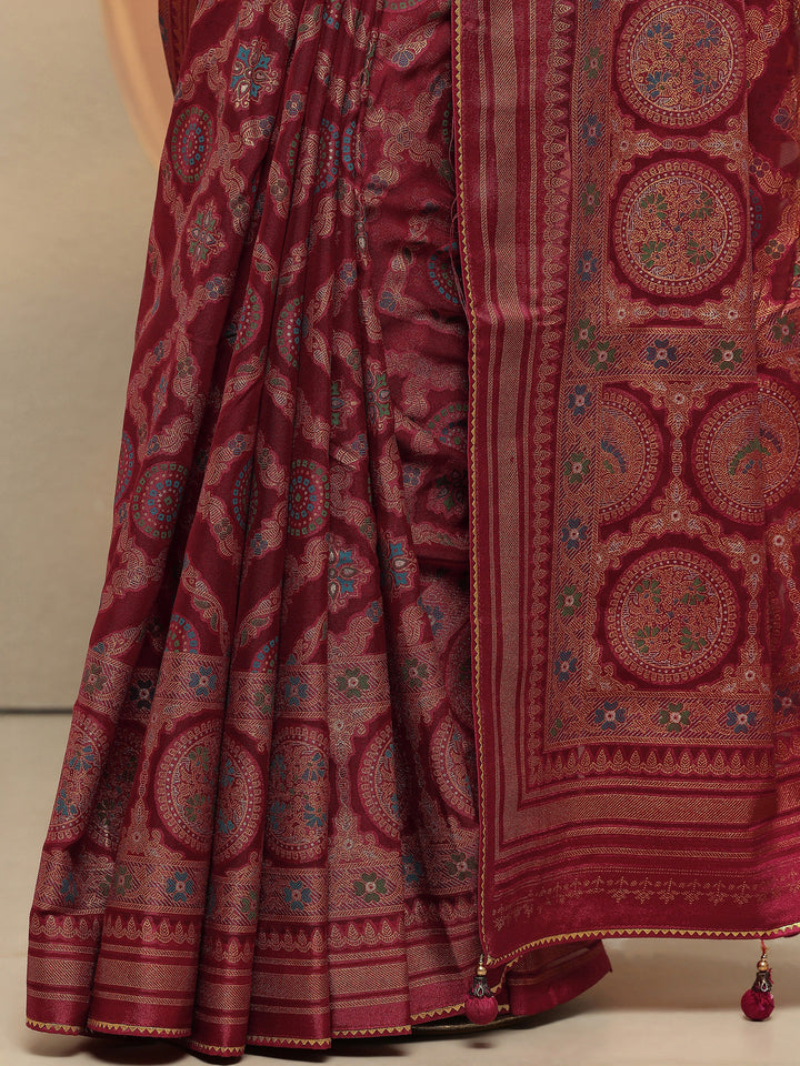 Magenta Printed Georgette Saree With Unstitched Blouse Piece