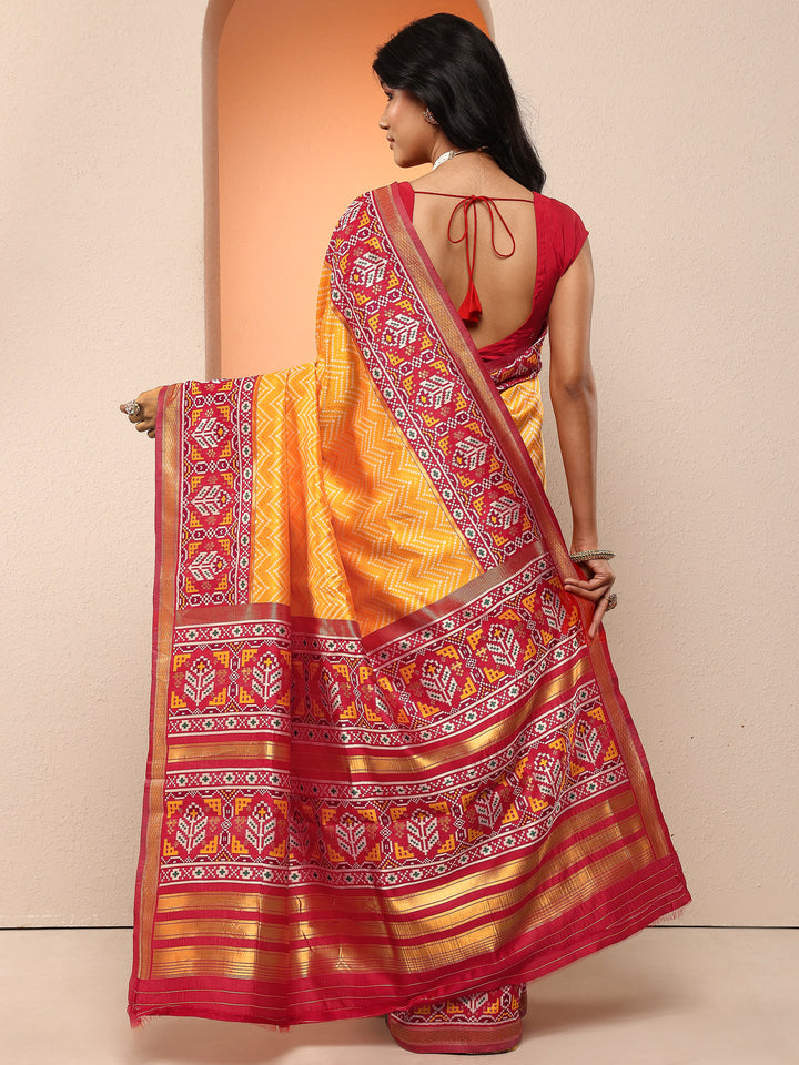 Mustard Chevron Woven Design Silk Blend Saree With Unstitched Blouse Piece