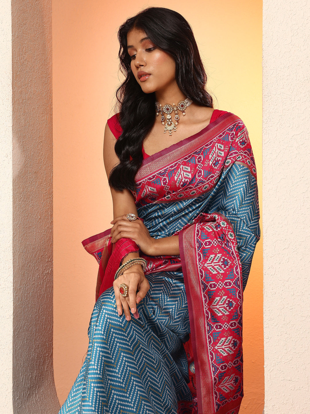Blue Chevron Woven Design Silk Blend Saree With Unstitched Blouse Piece