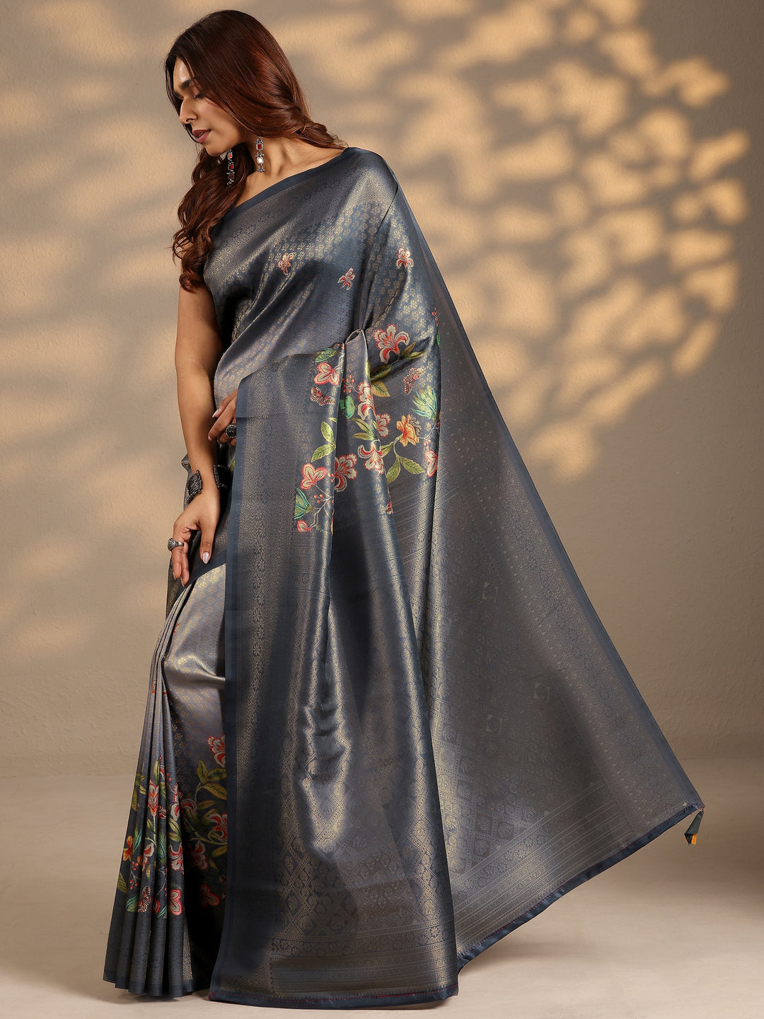 Grey Woven Design Silk Blend Saree With Unstitched Blouse Piece