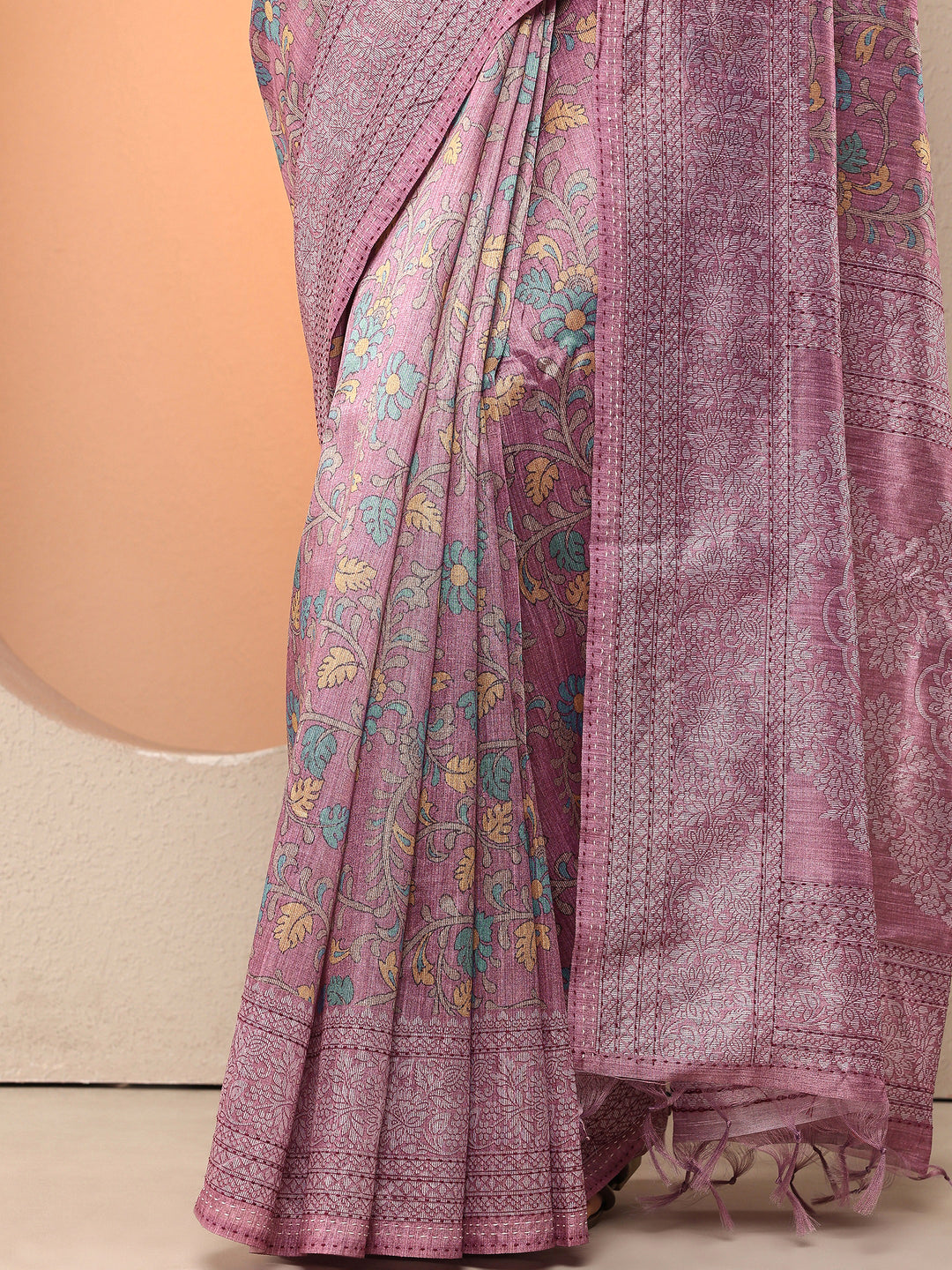 Purple Printed Silk Blend Saree With Unstitched Blouse Piece