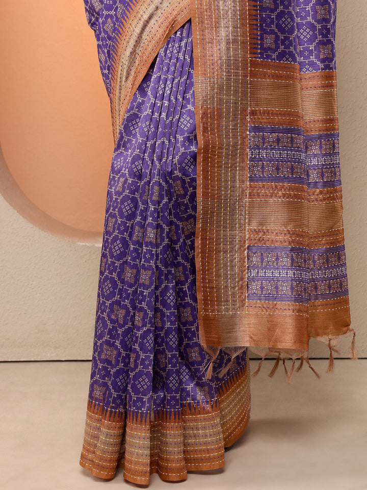 Purple Printed Silk Blend Saree With Unstitched Blouse Piece