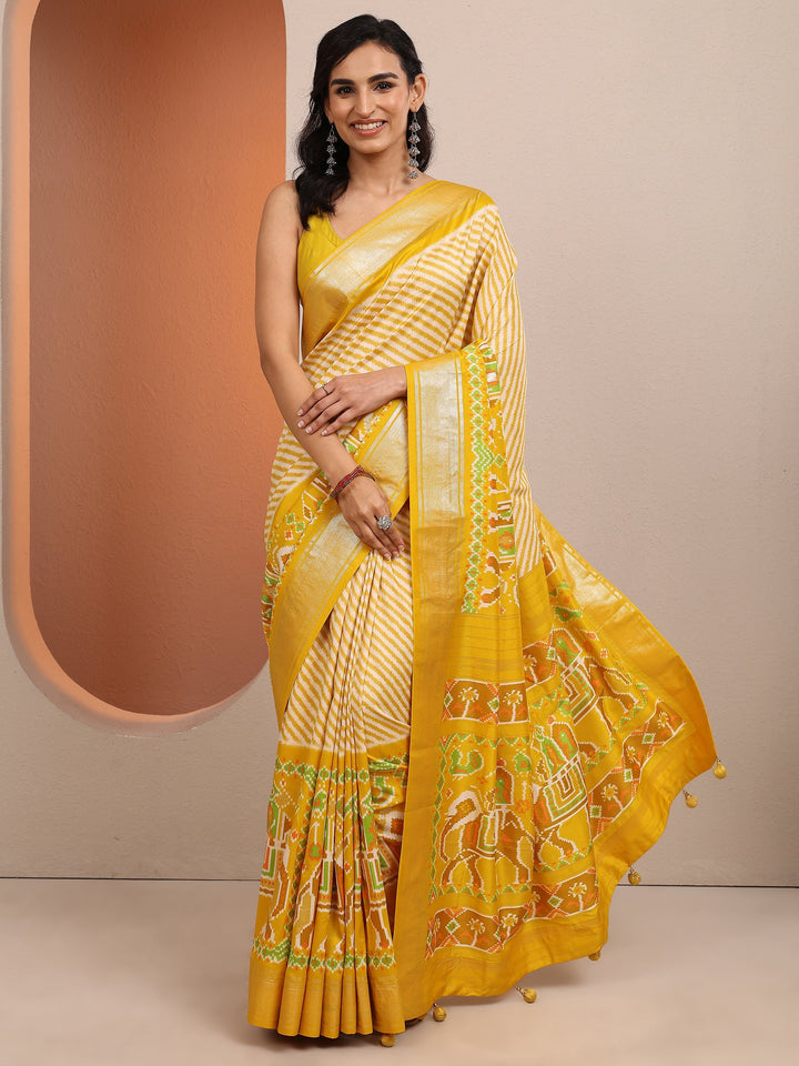 Yellow Leheriya Printed Silk Blend Saree With Unstitched Blouse Piece