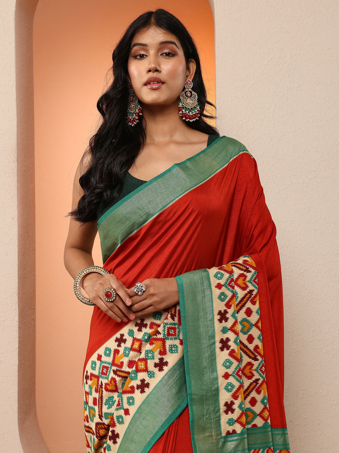 Rust Solid Silk Blend Saree With Unstitched Blouse Piece