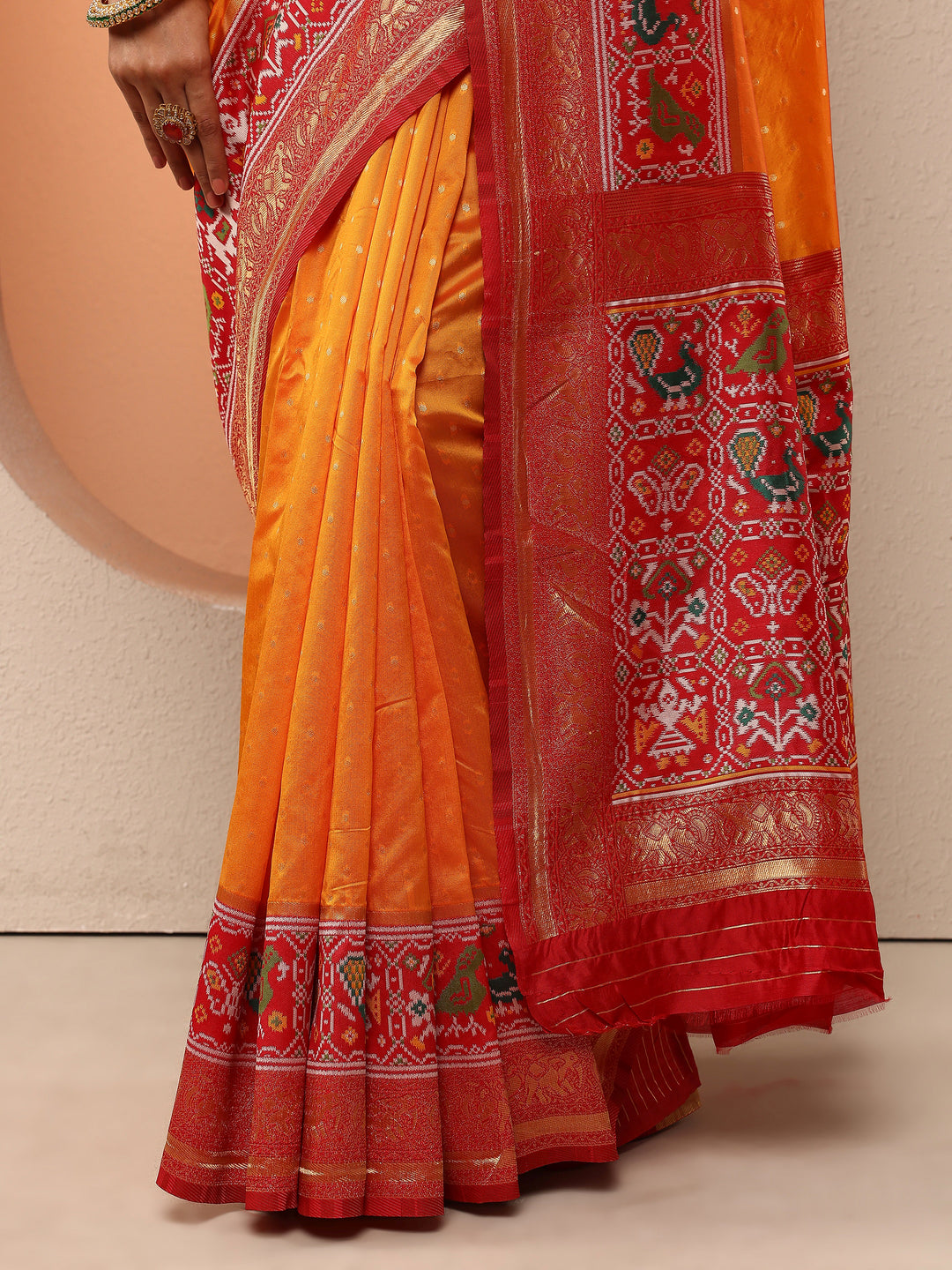 Mustard Woven Design Silk Blend Saree With Unstitched Blouse Piece