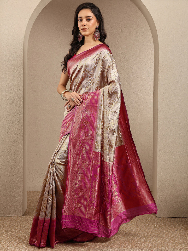 Gold Woven Design Banarsi Silk Blend Saree With Unstitched Blouse Piece