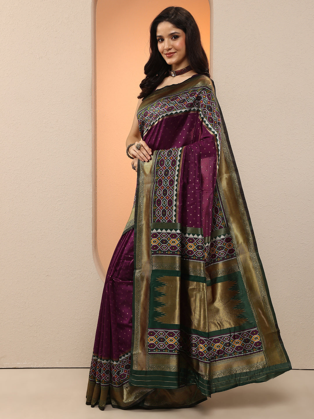 Burgundy Woven Design Silk Blend Saree With Unstitched Blouse Piece