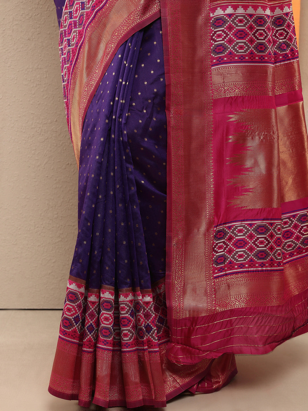 Purple Woven Design Silk Blend Saree With Unstitched Blouse Piece