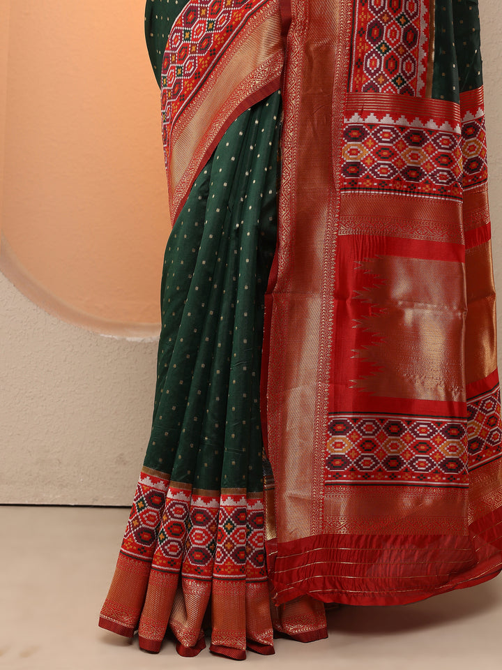 Green Woven Design Silk Blend Saree With Unstitched Blouse Piece
