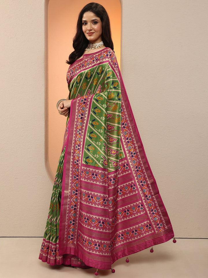 Green Tribal Printed Silk Blend Saree With Unstitched Blouse Piece