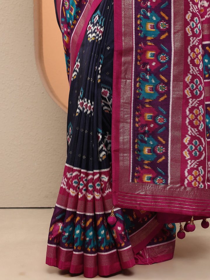 Navy Blue Printed Silk Blend Saree With Unstitched Blouse Piece