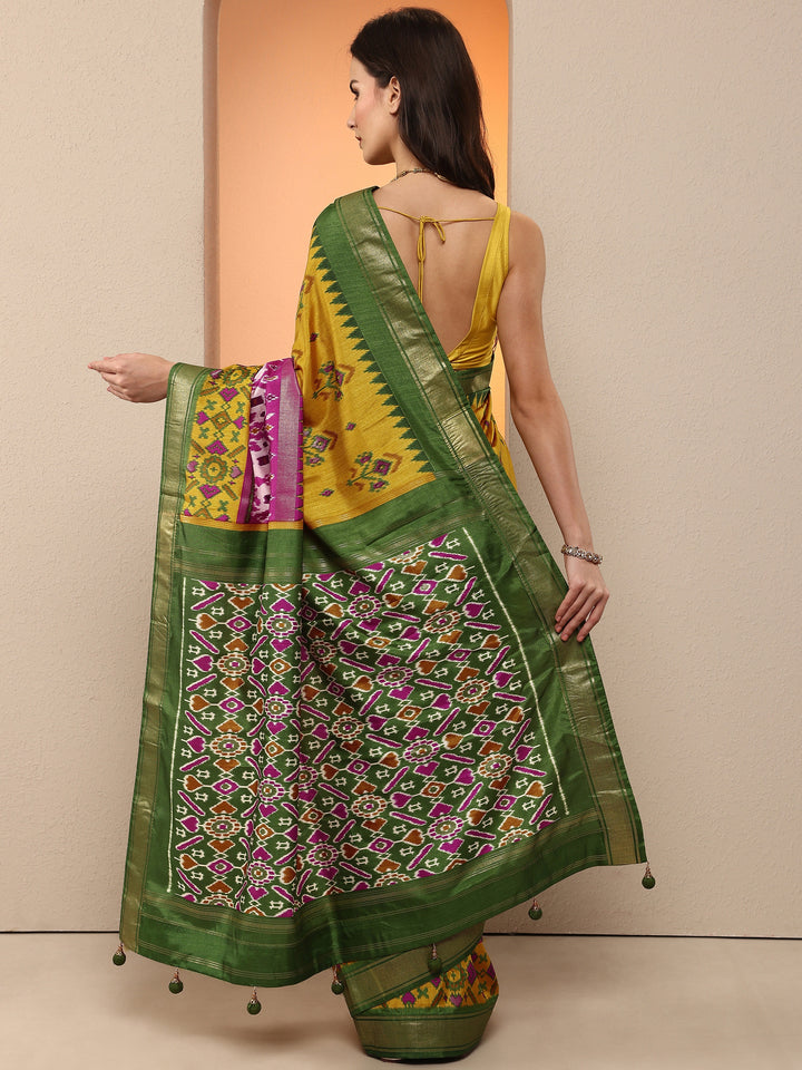 Yellow Printed Silk Blend Saree With Unstitched Blouse Piece