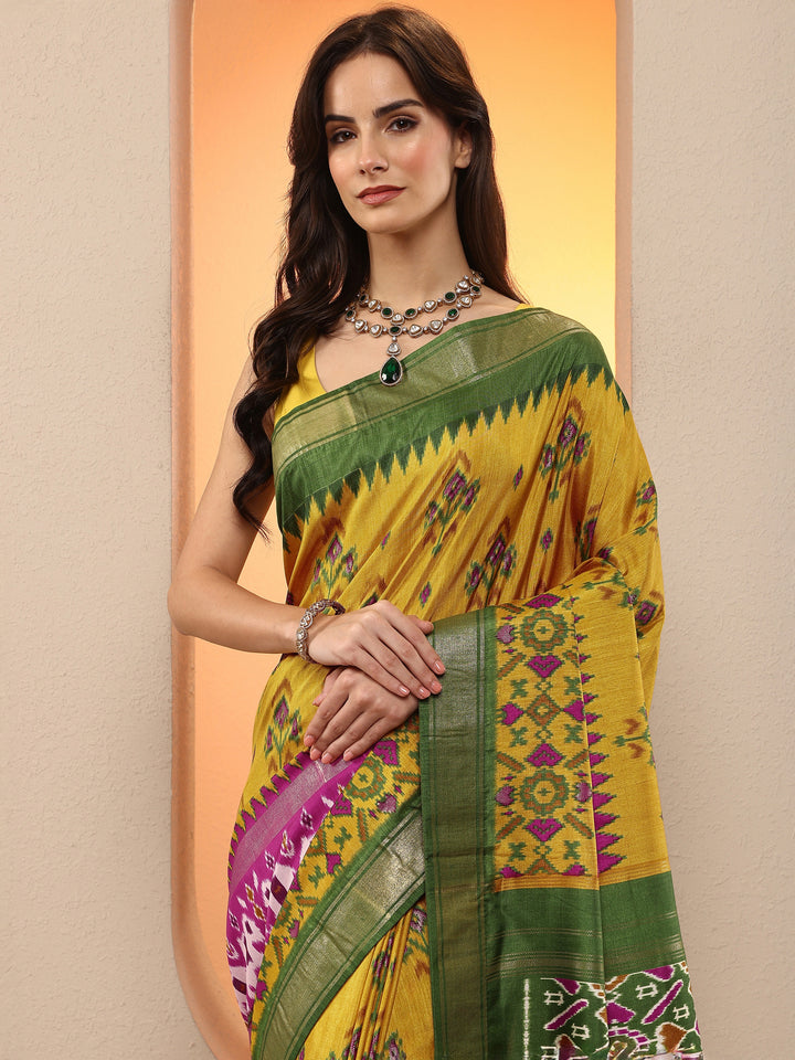 Yellow Printed Silk Blend Saree With Unstitched Blouse Piece
