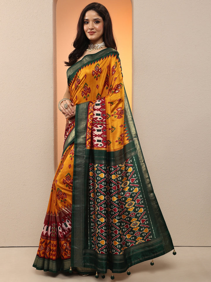Mustard Printed Silk Blend Saree With Unstitched Blouse Piece