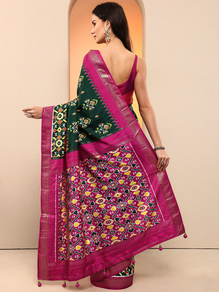 Green Printed Silk Blend Saree With Unstitched Blouse Piece