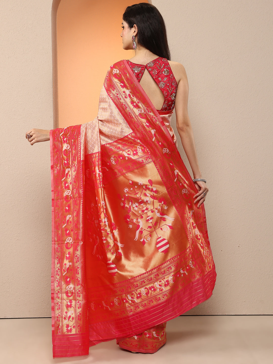 Peach Woven Design Silk Blend Saree With Unstitched Blouse Piece