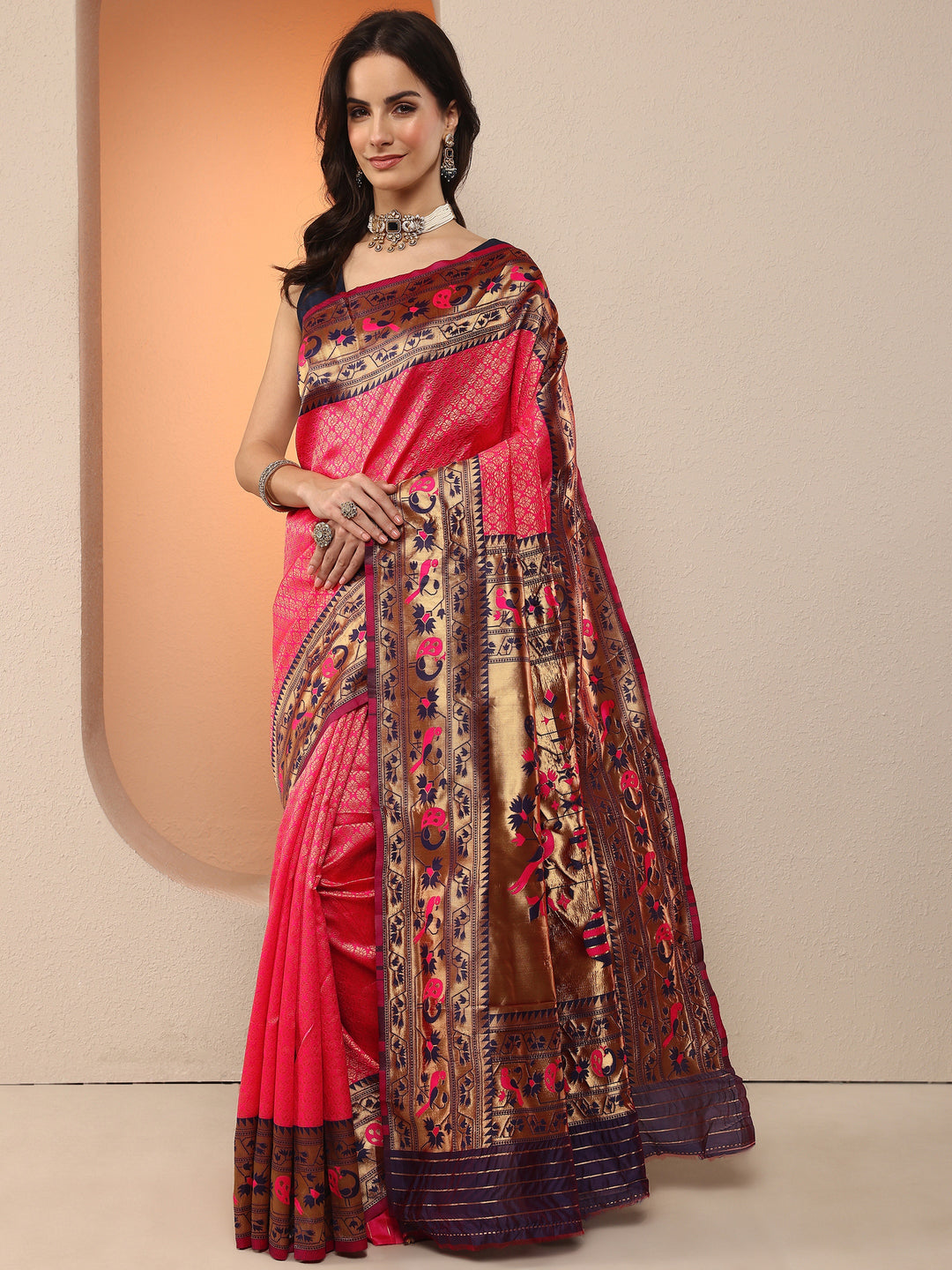 Red Woven Design Silk Blend Saree With Unstitched Blouse Piece