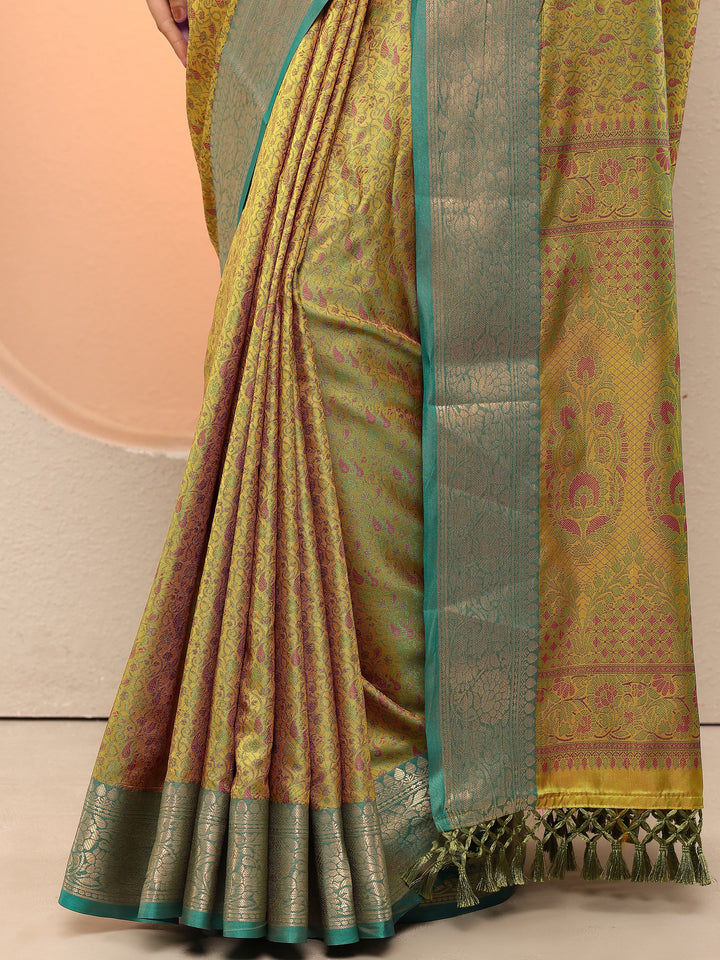 Green Woven Design Silk Blend Sarees With Unstitched Blouse Piece