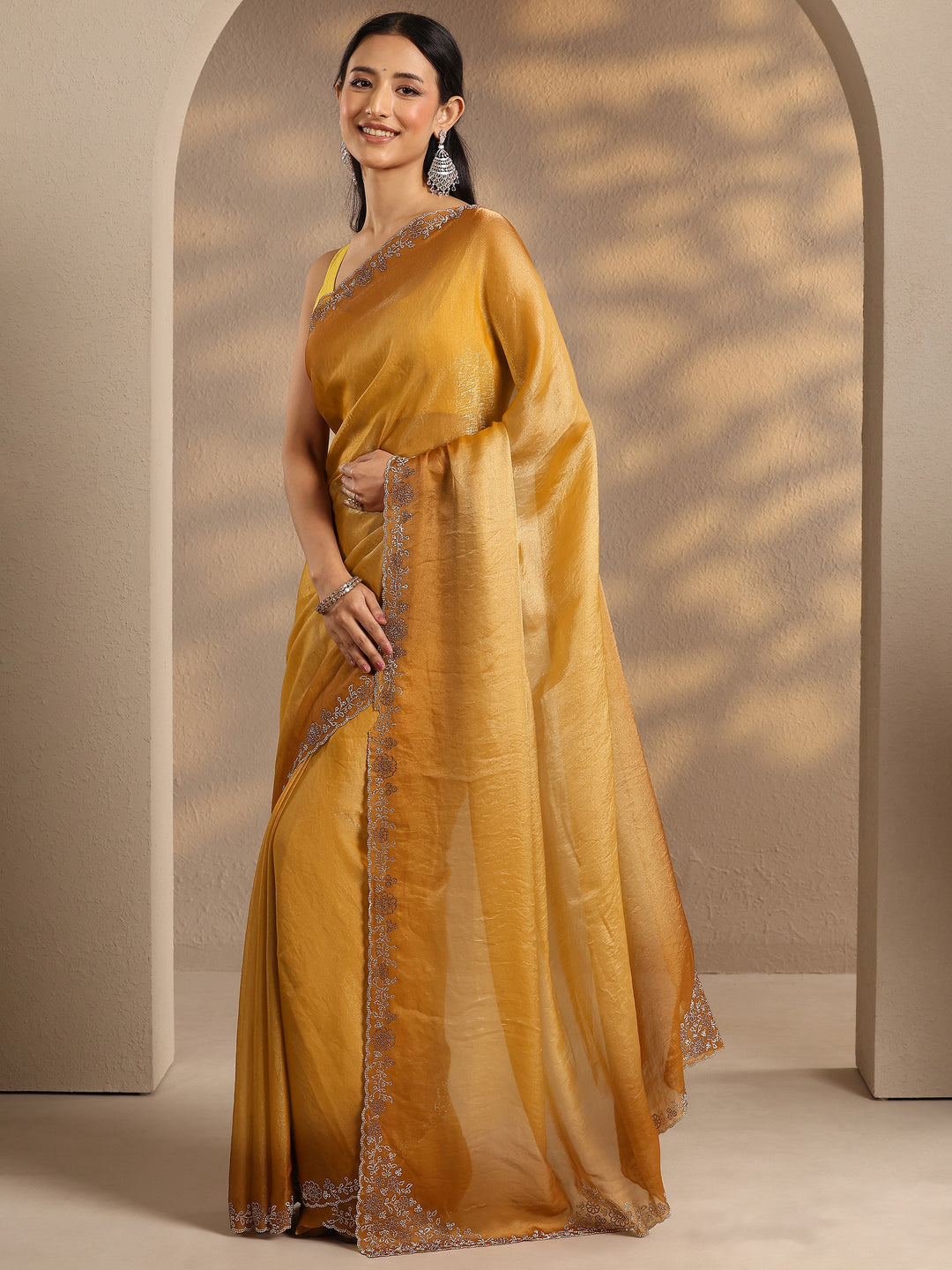Mustard Solid Silk Blend Saree With Unstitched Blouse Piece