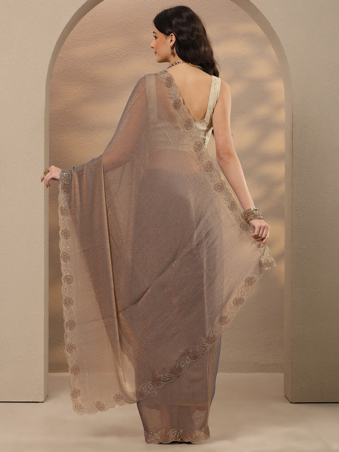 Green Solid Silk Blend Saree With Unstitched Blouse Piece