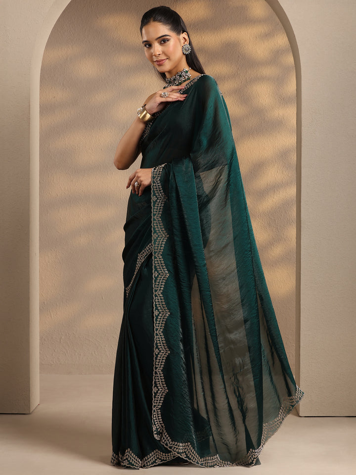 Green Solid Silk Blend Saree With Unstitched Blouse Piece