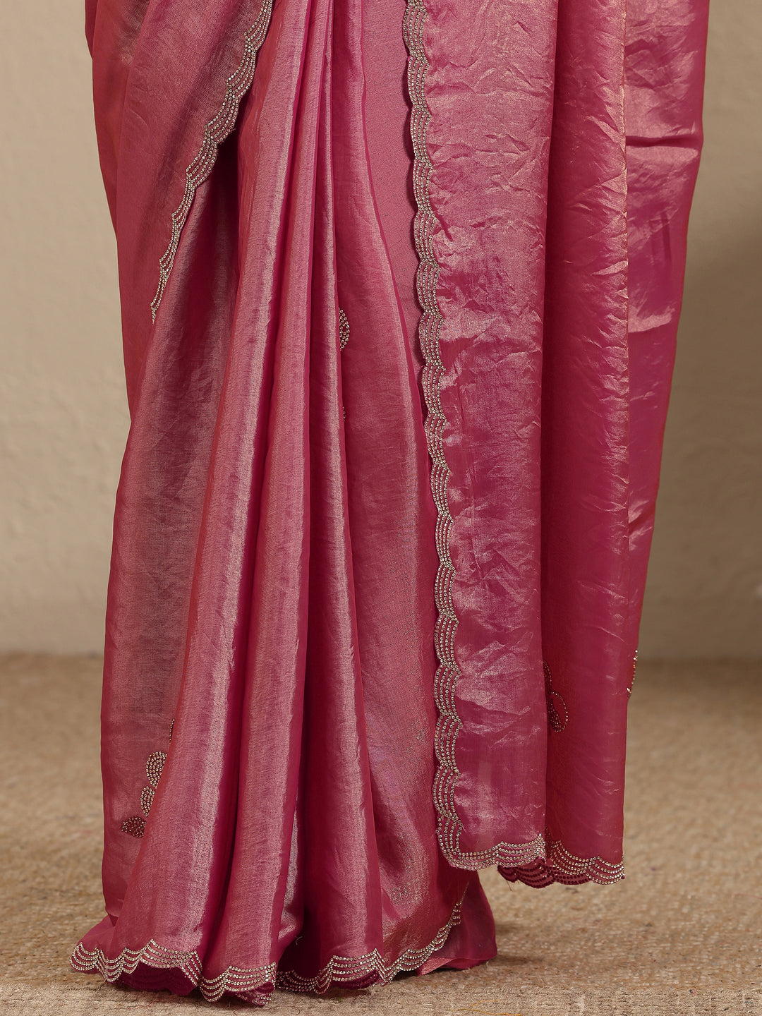 Pink Embellished Silk Blend Saree With Unstitched Blouse Piece