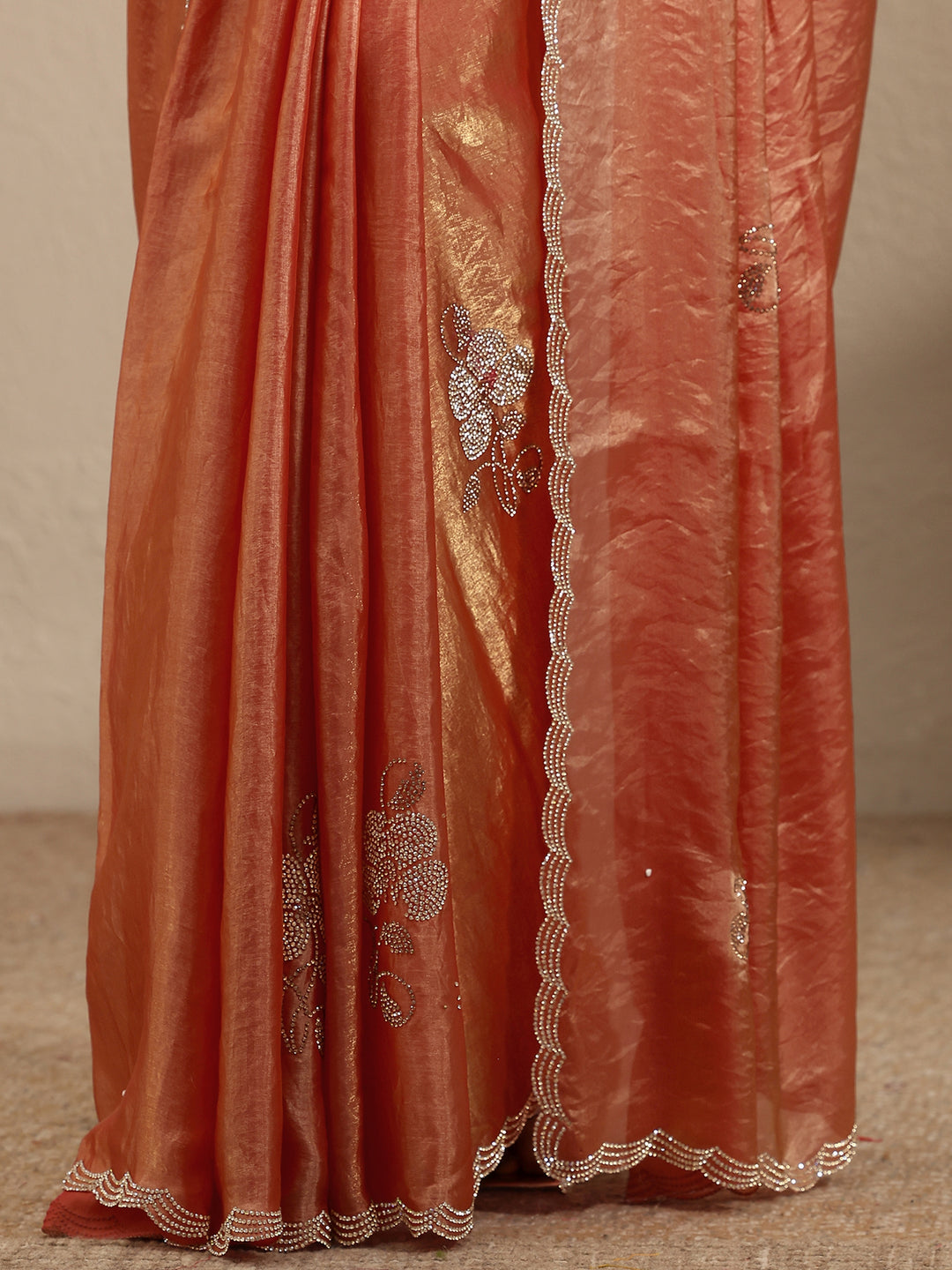 Coral Embellished Silk Blend Saree With Unstitched Blouse Piece
