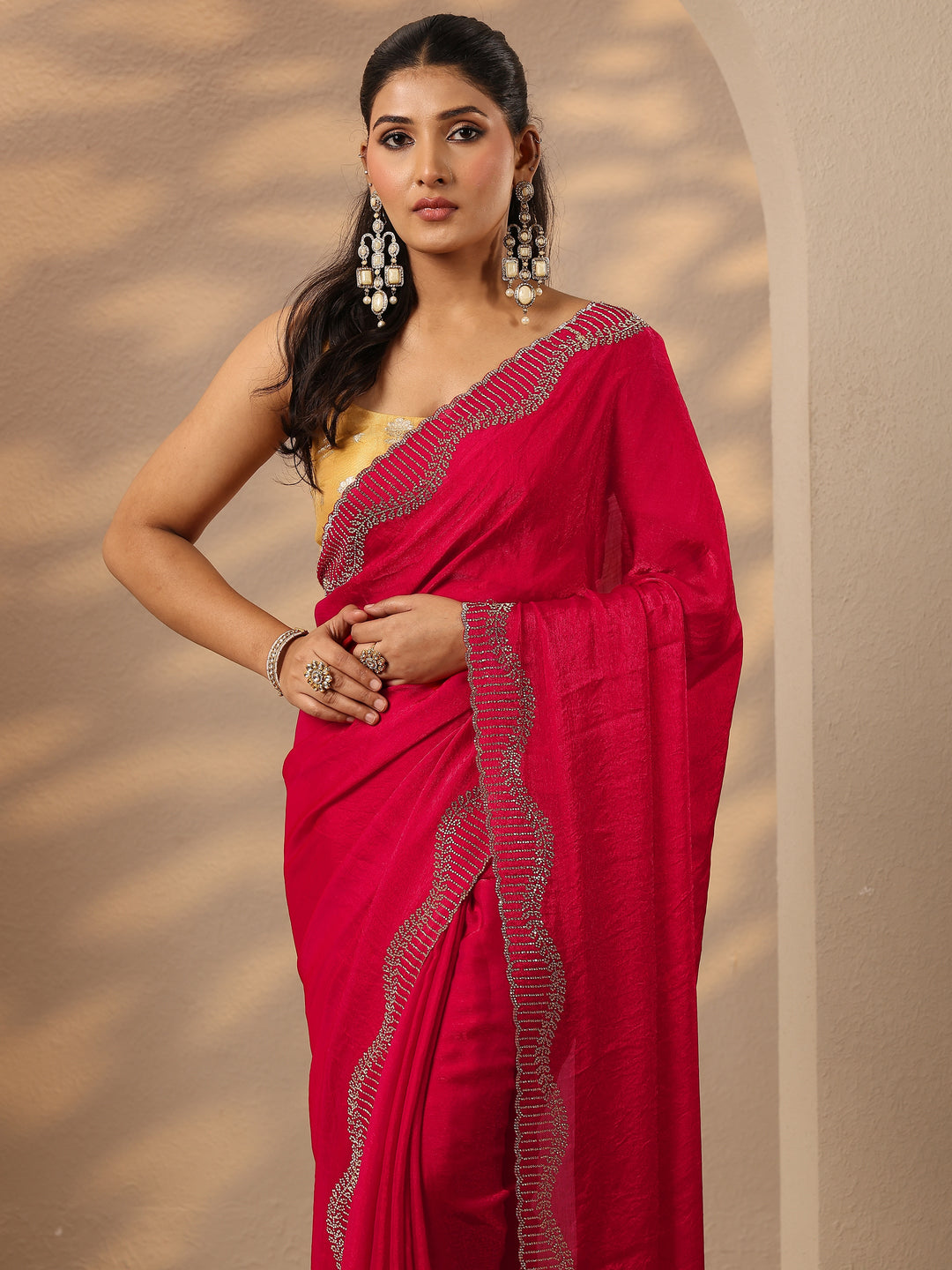 Pink Solid Silk Blend Saree With Unstitched Blouse Piece