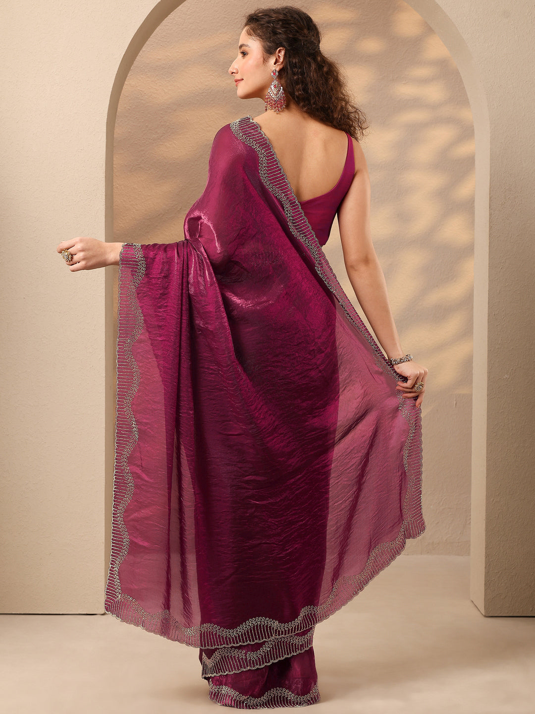 Maroon Solid Silk Blend Saree With Unstitched Blouse Piece