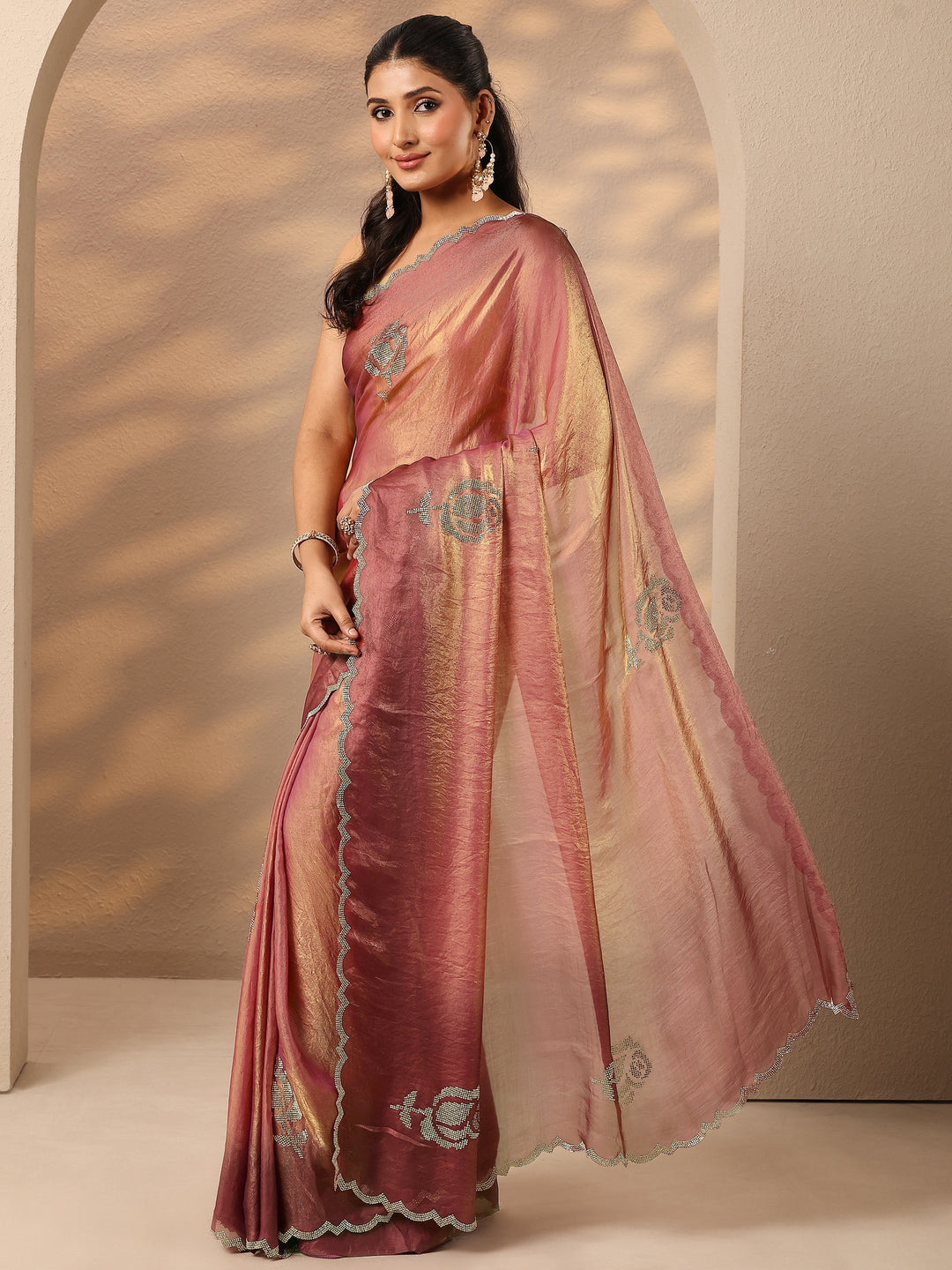 Rust Embellished Silk Blend Saree With Unstitched Blouse Piece