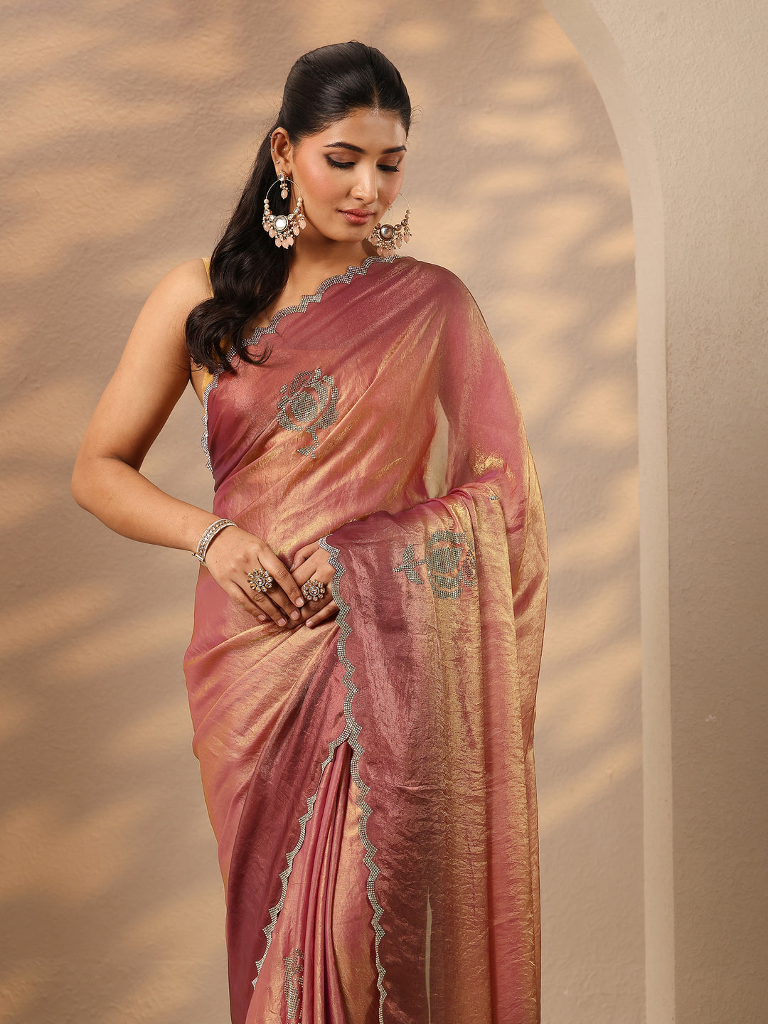 Rust Embellished Silk Blend Saree With Unstitched Blouse Piece