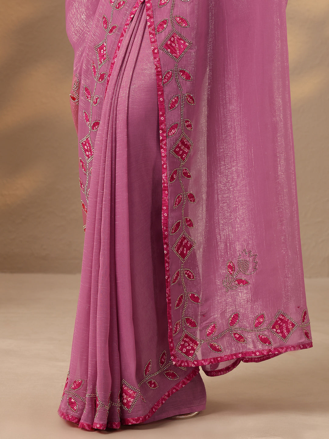 Pink Embellished Silk Blend Saree With Unstitched Blouse Piece