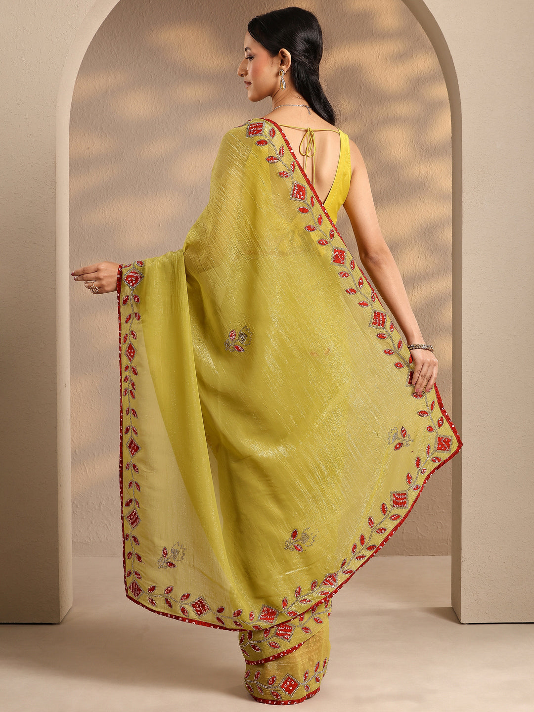 Lime Green Embellished Silk Blend Saree With Unstitched Blouse Piece