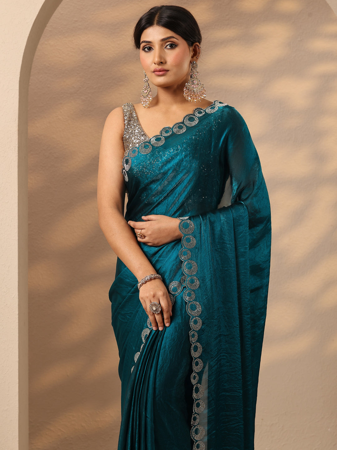 Teal Solid Silk Blend Saree With Unstitched Blouse Piece