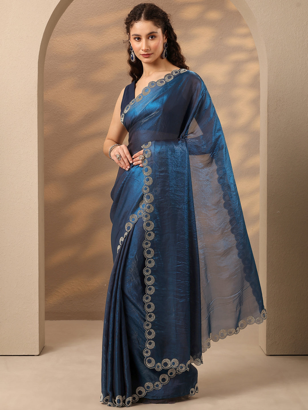 Navy Blue Solid Silk Blend Saree With Unstitched Blouse Piece