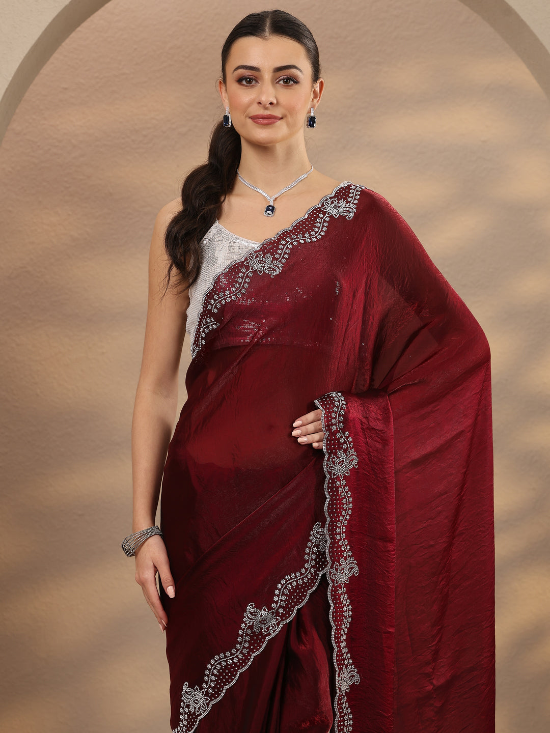 Burgundy Solid Silk Blend Saree With Unstitched Blouse Piece