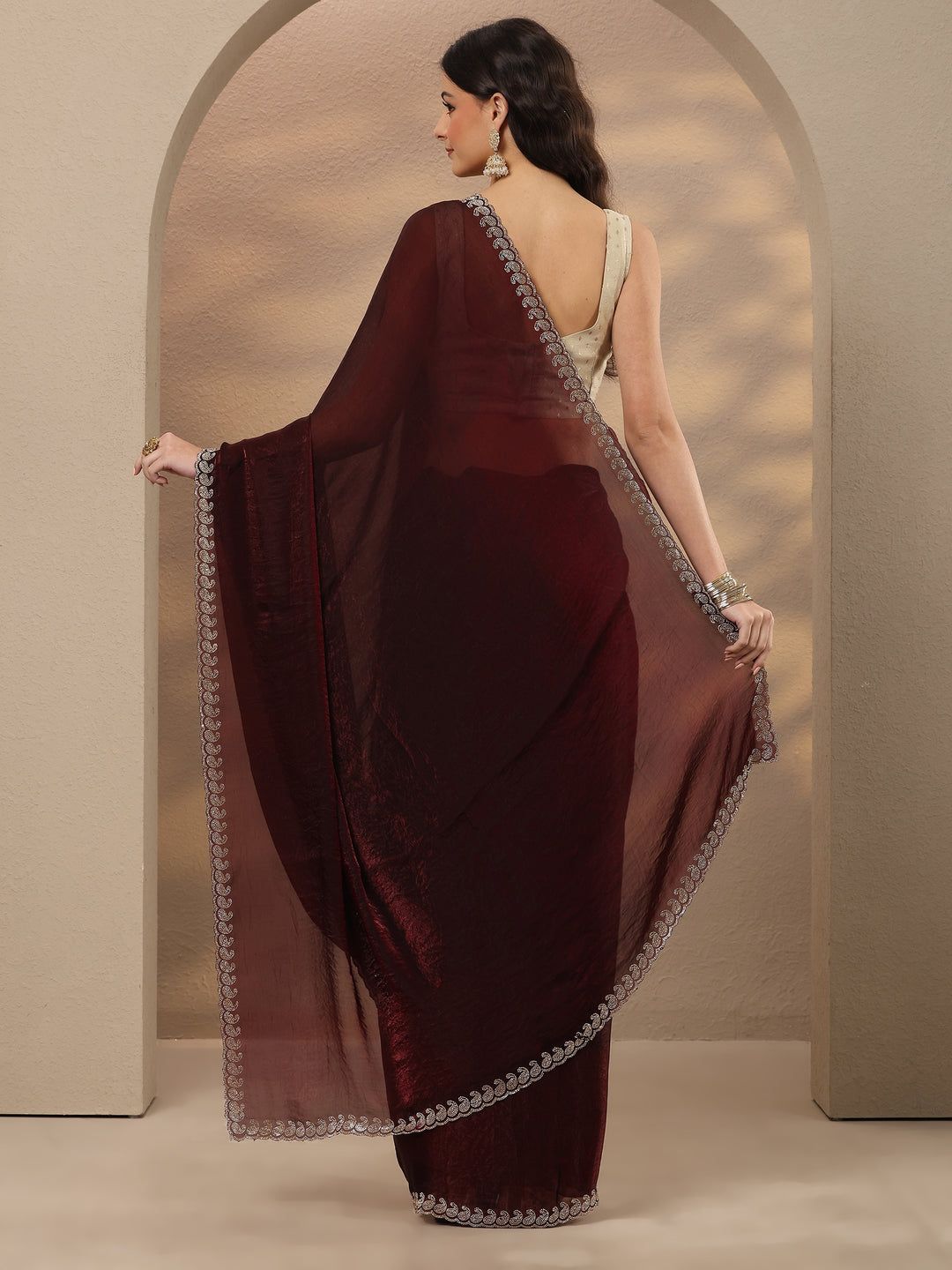 Maroon Solid Silk Blend Saree With Unstitched Blouse Piece