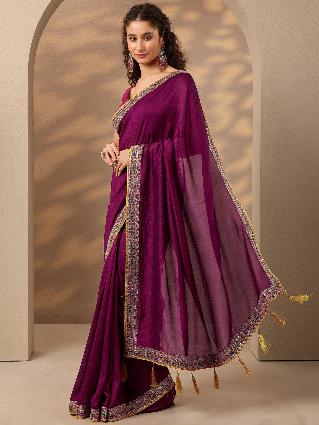 Burgundy Solid Silk Blend Saree With Unstitched Blouse Piece