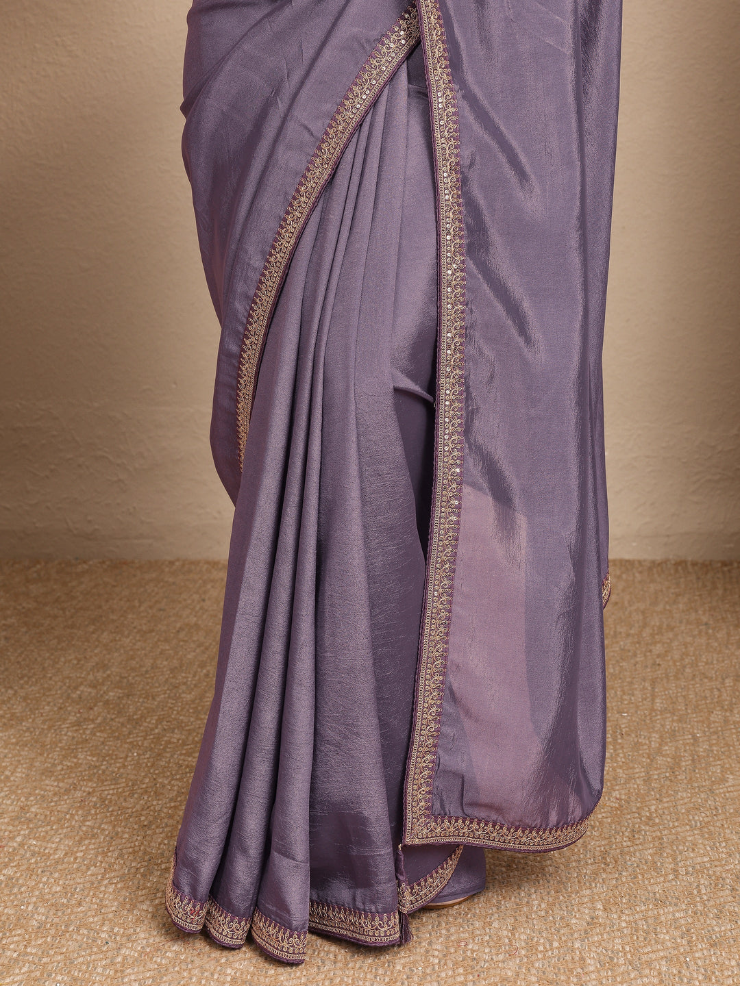 Lavender Solid Silk Blend Saree With Unstitched Blouse Piece