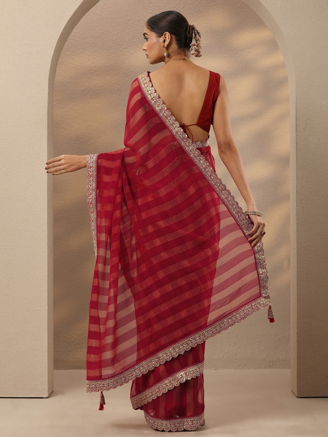 Pink Striped Embellished Silk Blend Saree With Unstitched Blouse Piece