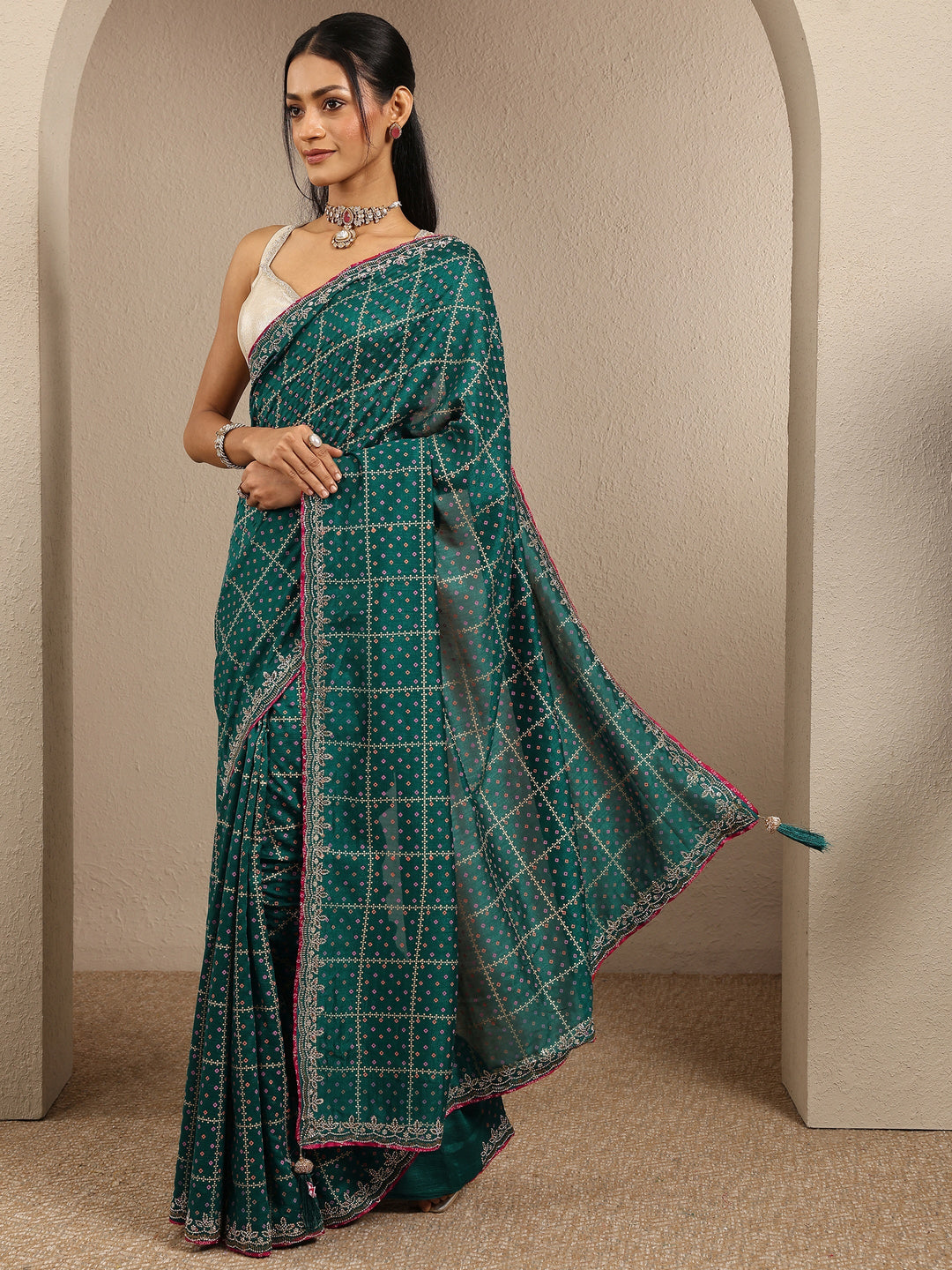 Blue Bandhani Printed Silk Blend Saree With Unstitched Blouse Piece