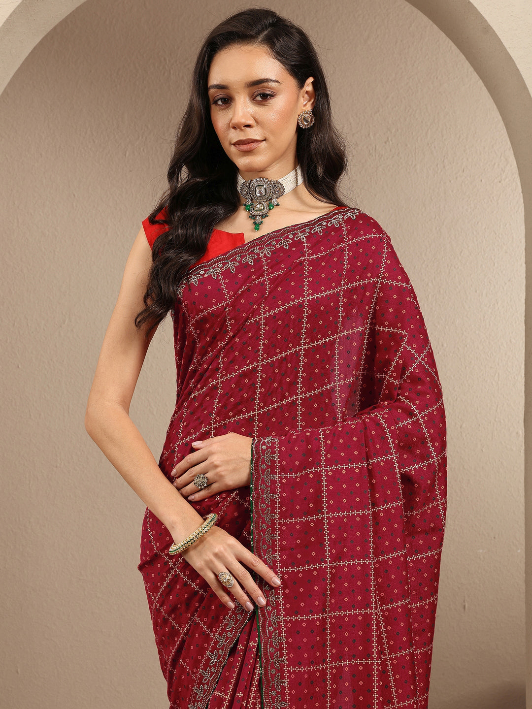 Red Bandhani Printed Silk Blend Saree With Unstitched Blouse Piece