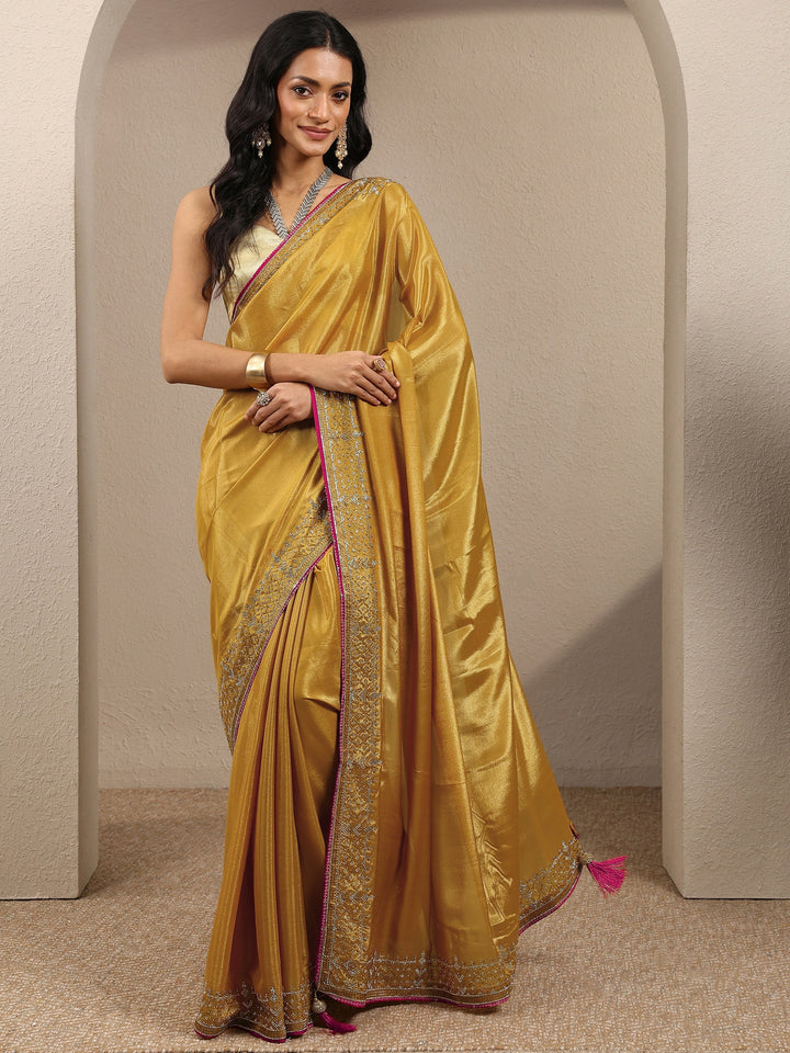 Mustard Solid Silk Blend Saree With Unstitched Blouse Piece