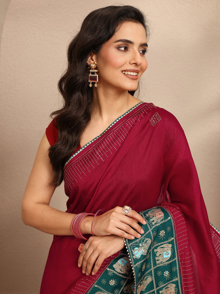 Red Embellished Silk Blend Saree With Unstitched Blouse Piece