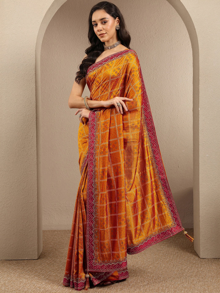 Mustard Bandhani Printed Silk Blend Saree With Unstitched Blouse Piece
