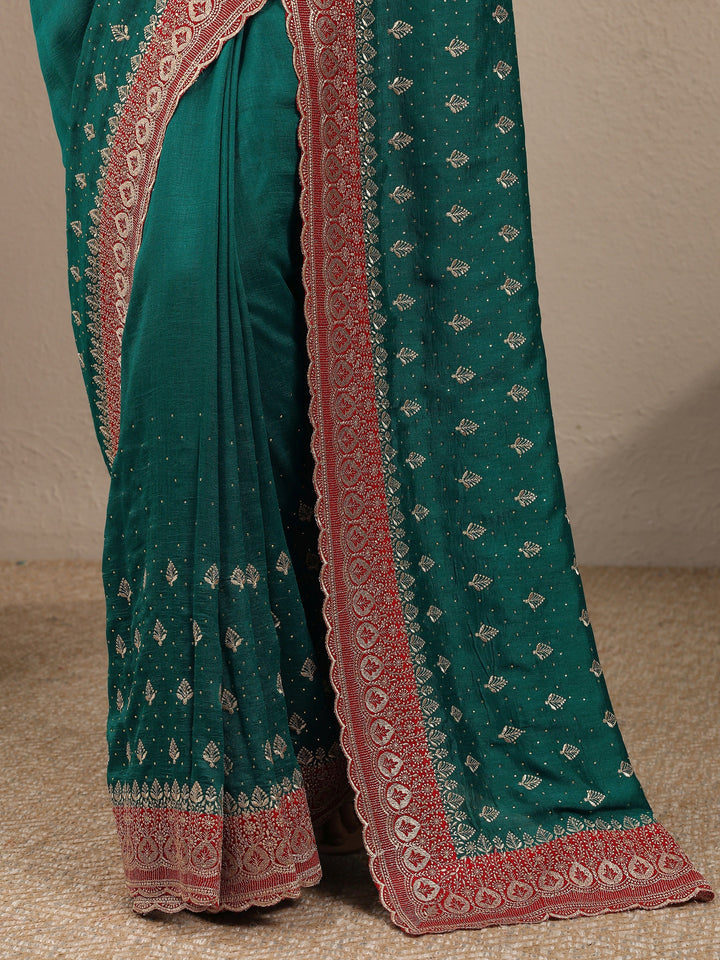 Green Embellished Silk Blend Saree With Unstitched Blouse Piece