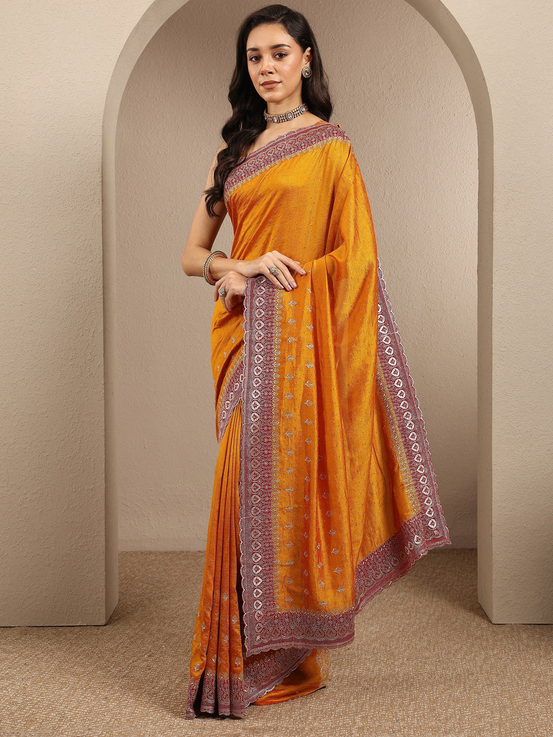 Mustard Embellished Silk Blend Saree With Unstitched Blouse Piece