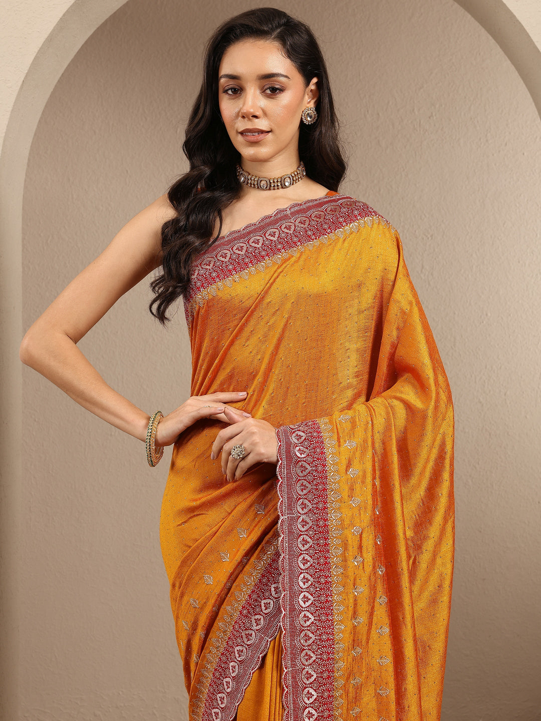 Mustard Embellished Silk Blend Saree With Unstitched Blouse Piece