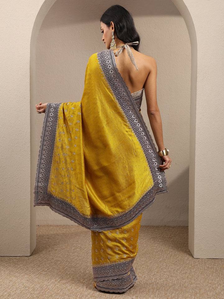 Yellow Embellished Silk Blend Saree With Unstitched Blouse Piece